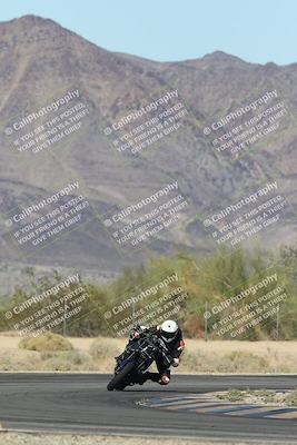 media/Oct-30-2025-Racers Edge (Thu) [[dabbdaf680]]/3-B Group/Session 5 (Turn 6)/